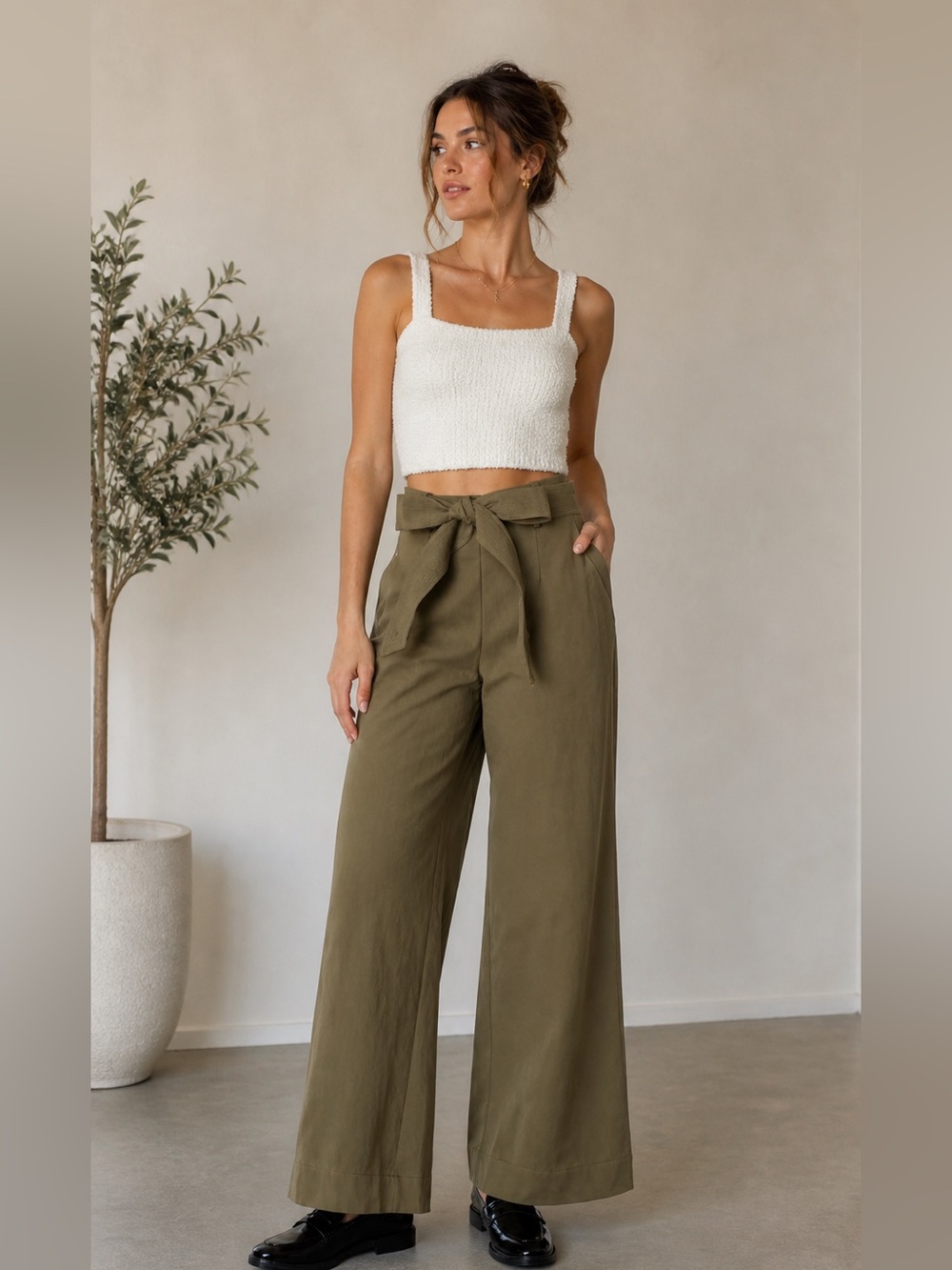 En Saison Khaki Wide-Leg Pants